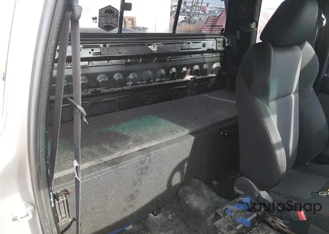 1999 Toyota Tacoma from USA, damaged, VIN 4TAWN72N6XZ467793